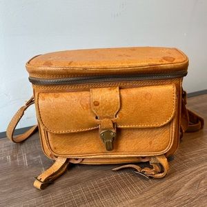 Vintage Camera Case Shoulder Pack Pigskin Leather Rare‎